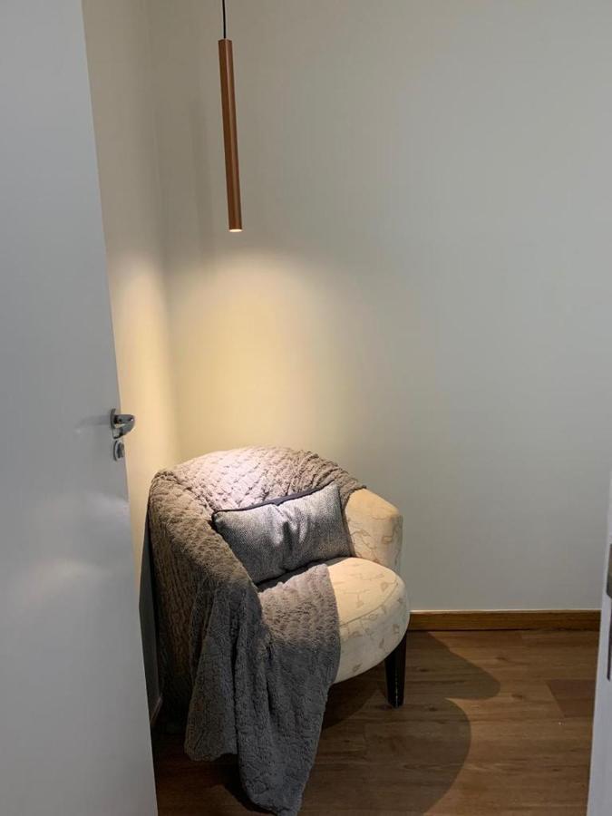 Maravilhoso Apartamento 2 Quartos Com Ofuro Porto Da Barra Salvador Summer Barra Flat Bagian luar foto